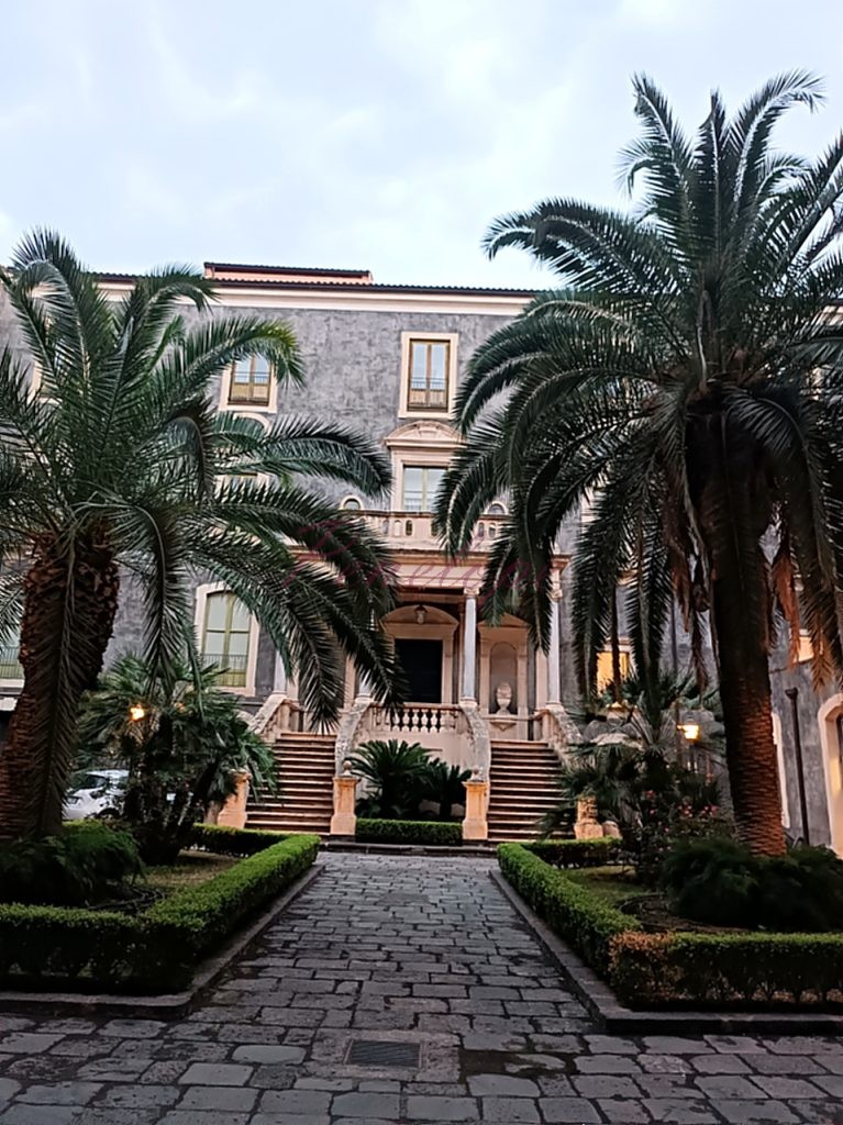 φοινικες