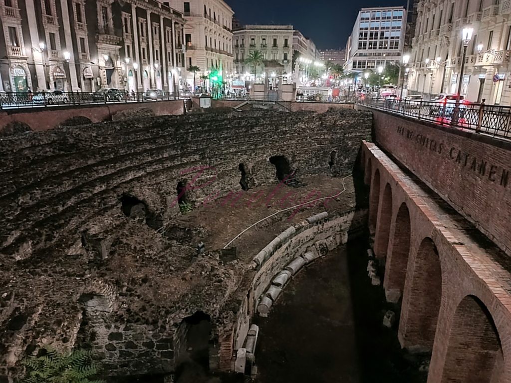 αμφιθεατρο