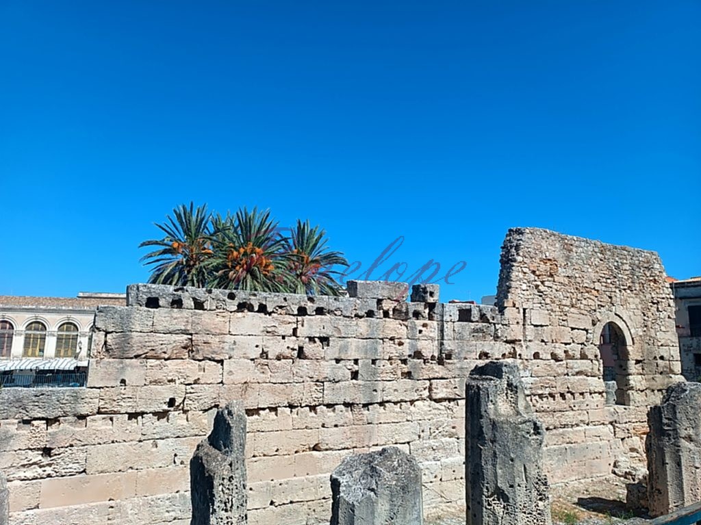 απολλων