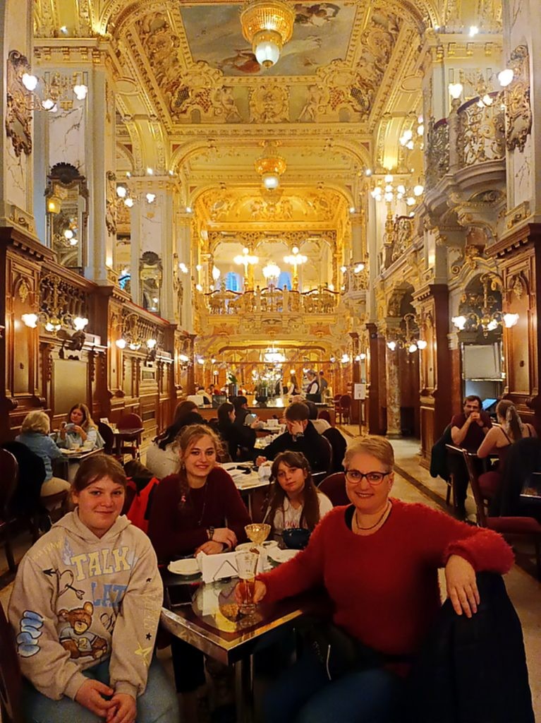 new york cafe
