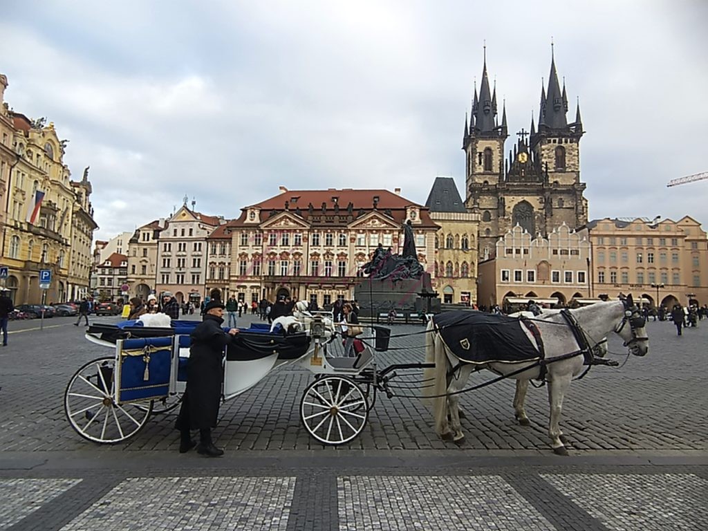 πλατεία παλιας πολης