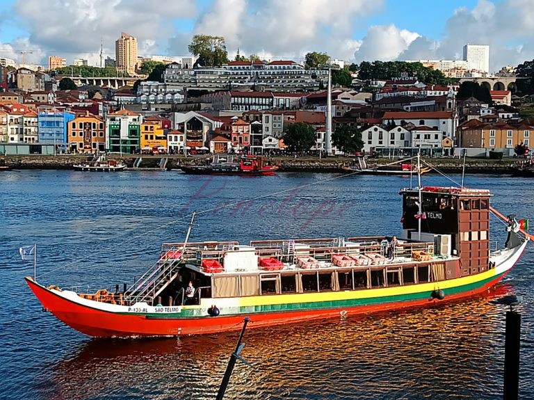 Περιπλανήσεις στο πολύχρωμο Πόρτο